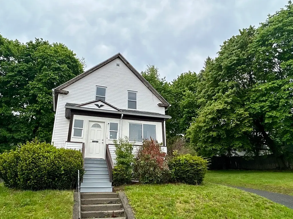 3 Gloucester Rd, Worcester, MA 01607 - #1