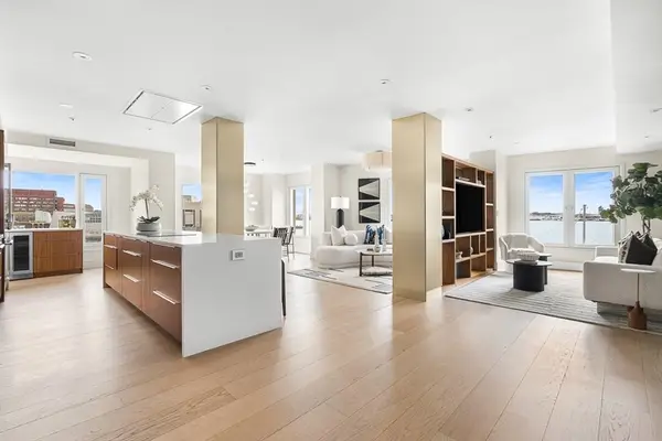 20 Rowes Wharf #309, Boston, MA 02110