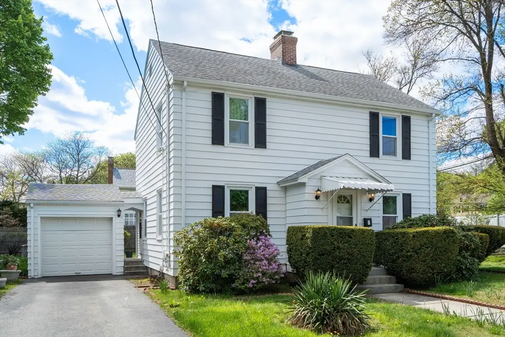 5 Olde Field Rd, Newton Center, MA 02459 - #1