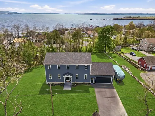 57 Oneil Rd, Somerset, MA 02725