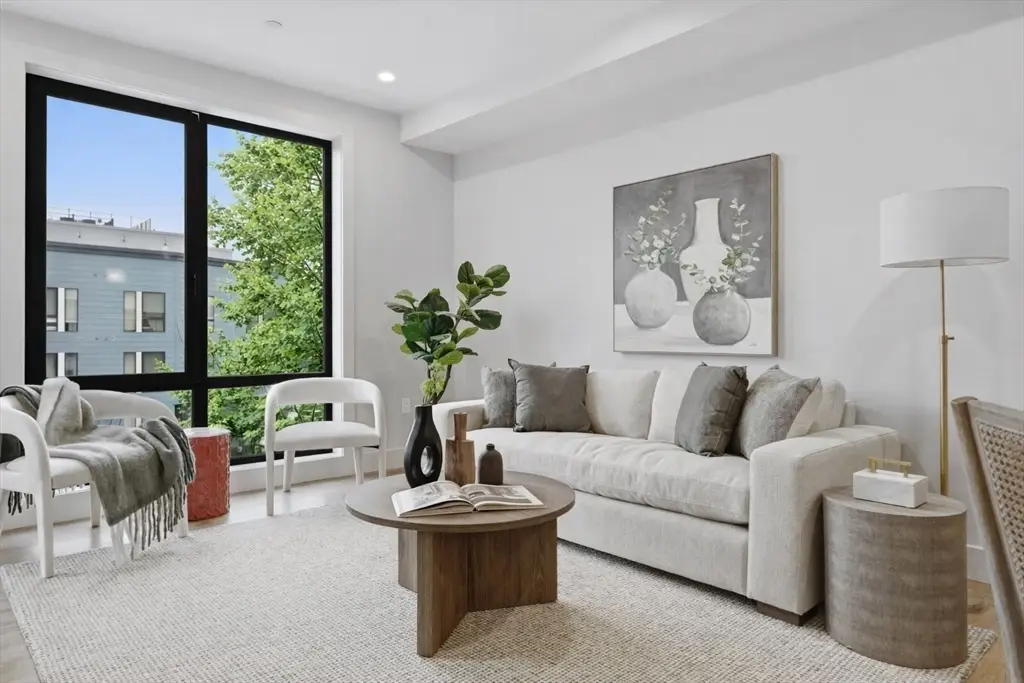 118 B Street #305, Boston, MA 02127 - #1