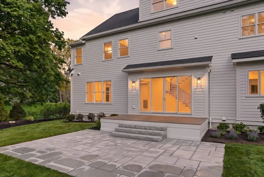 14 Thoreau Road, Lexington, MA 02420 - #3