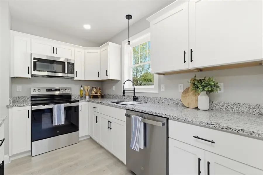 3 Crossman Street #B, Taunton, MA 02780 - #3