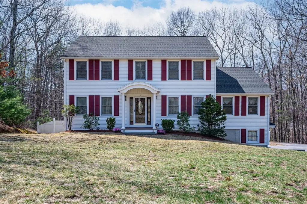 5 Ridge Road, Tyngsborough, MA 01879 - #1