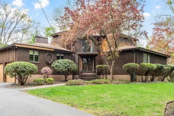 99 Beaver Road, Reading, MA 01867