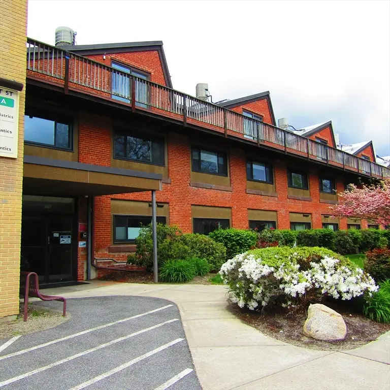 267 Locust Street #1A, Northampton, MA 01062 - #1