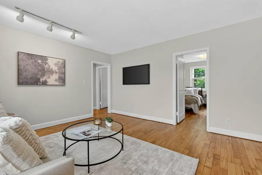 9 Dexter St #4, Malden, MA 02148 - #3