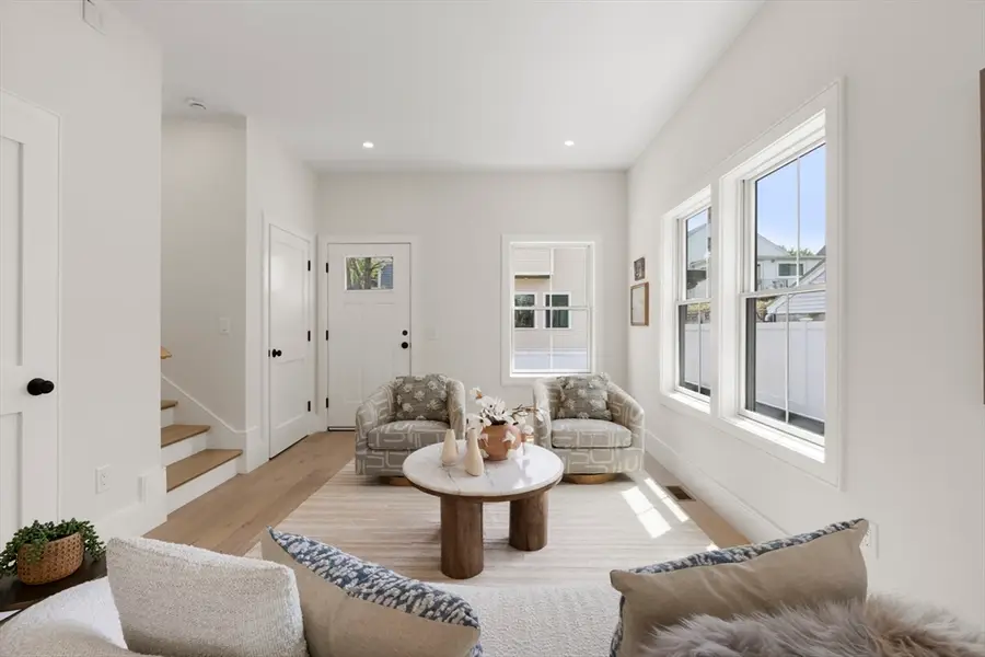 326 Lowell Street #4, Somerville, MA 02145 - #3