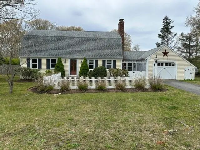 3 Thoreau Dr, Barnstable Town, MA 02632 - #1
