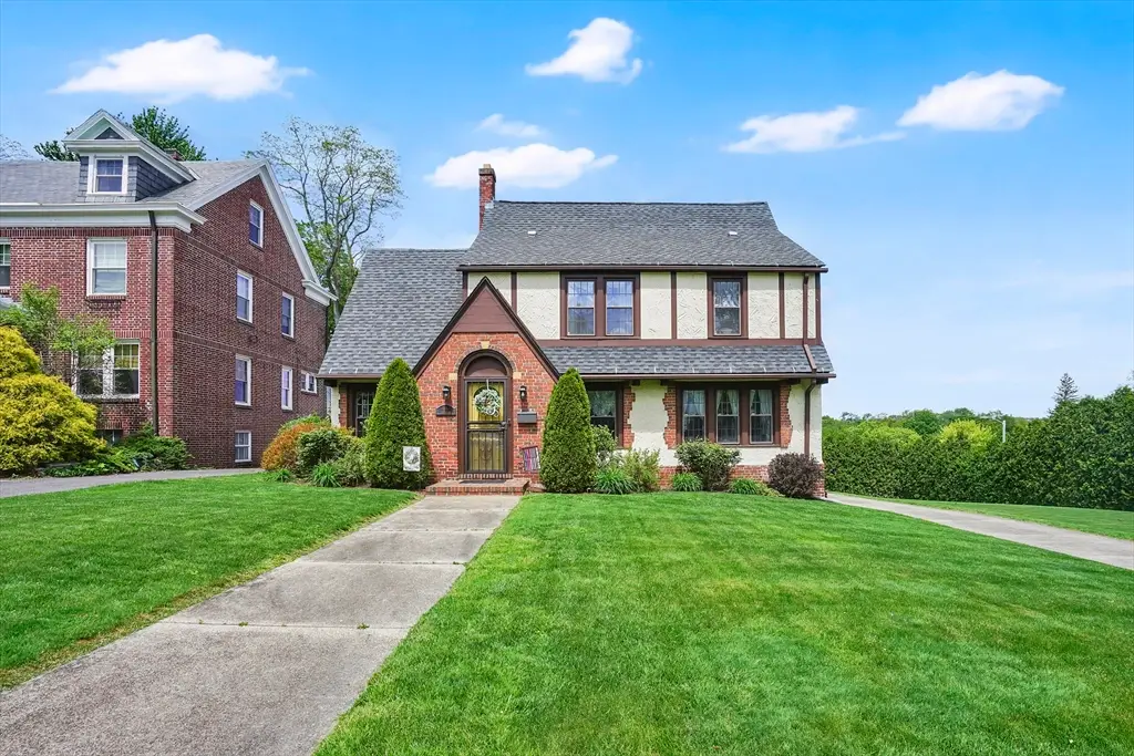 146 Bellevue Ave, Springfield, MA 01108 - #1