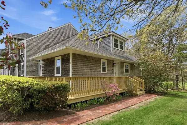 11 Harbor Hill Drive #11, Bourne, MA 02532