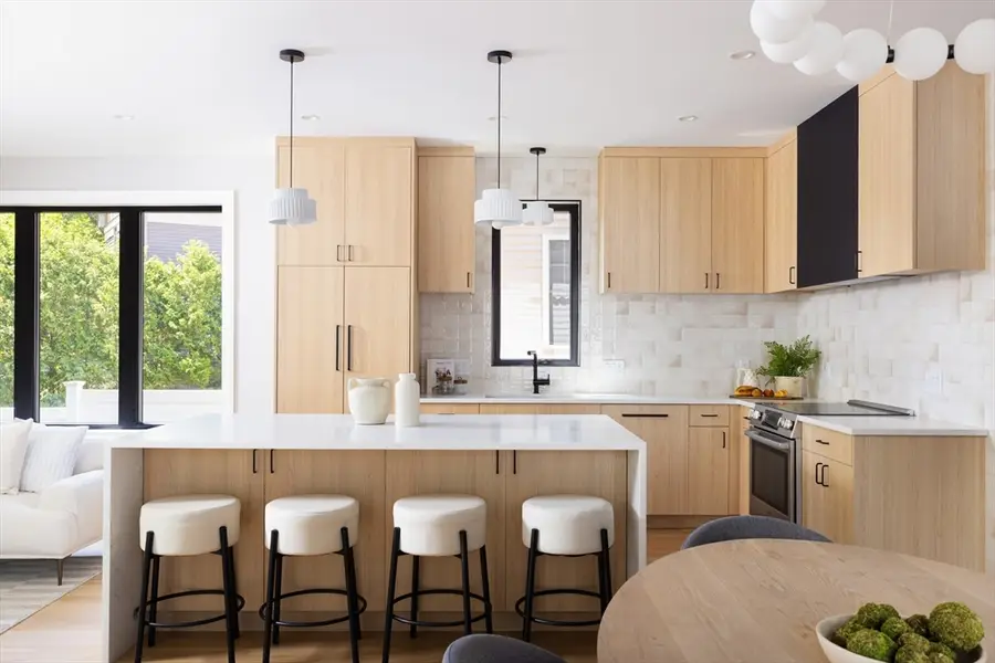 356 Linwood Ave #356, Newton, MA 02460 - #2