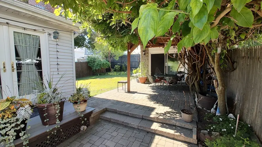 42 Freeman Ave, Everett, MA 02149 - #3