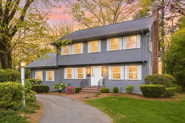 53 Magaletta Dr, Westwood, MA 02090