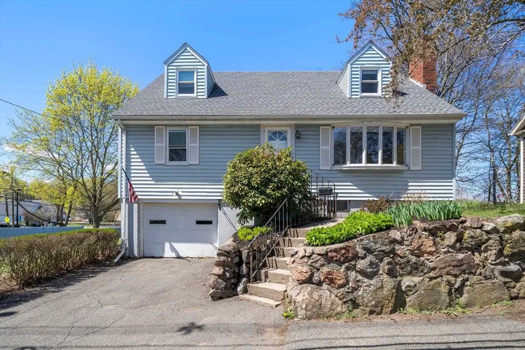 4 Spring Court, Woburn, MA 01801 - #1