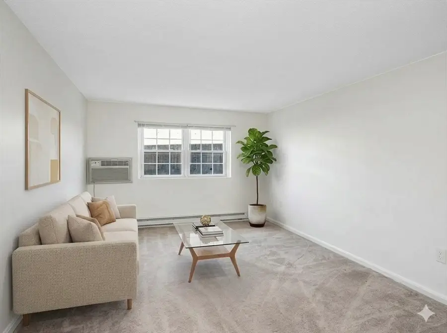 236 Low St #6, Newburyport, MA 01950 - #2