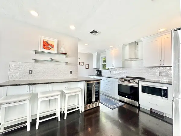 12 Marina Dr #12, Hull, MA 02045