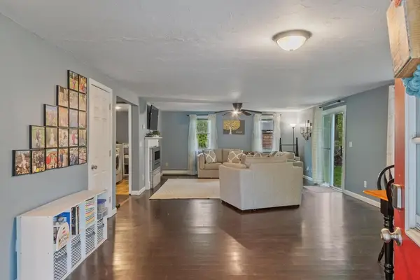 1373 Massachusetts Ave, Lunenburg, MA 01462