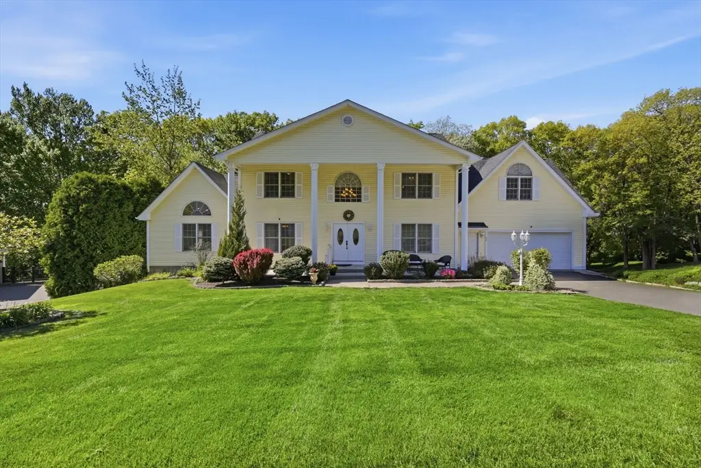 24 Jeanne Marie Dr, Westfield, MA 01085 - #1