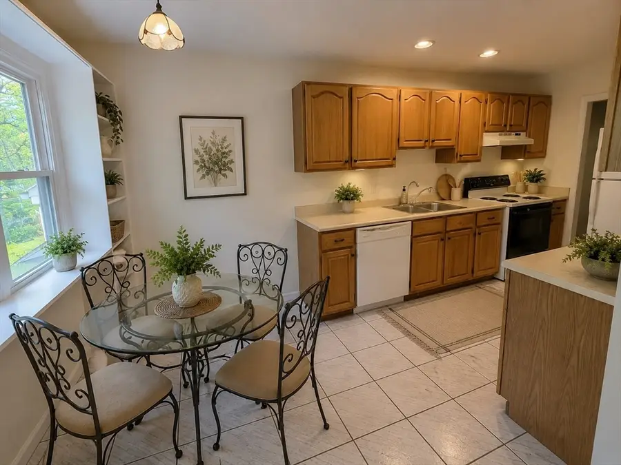 223 Heritage Dr #223, Northbridge, MA 01588 - #3