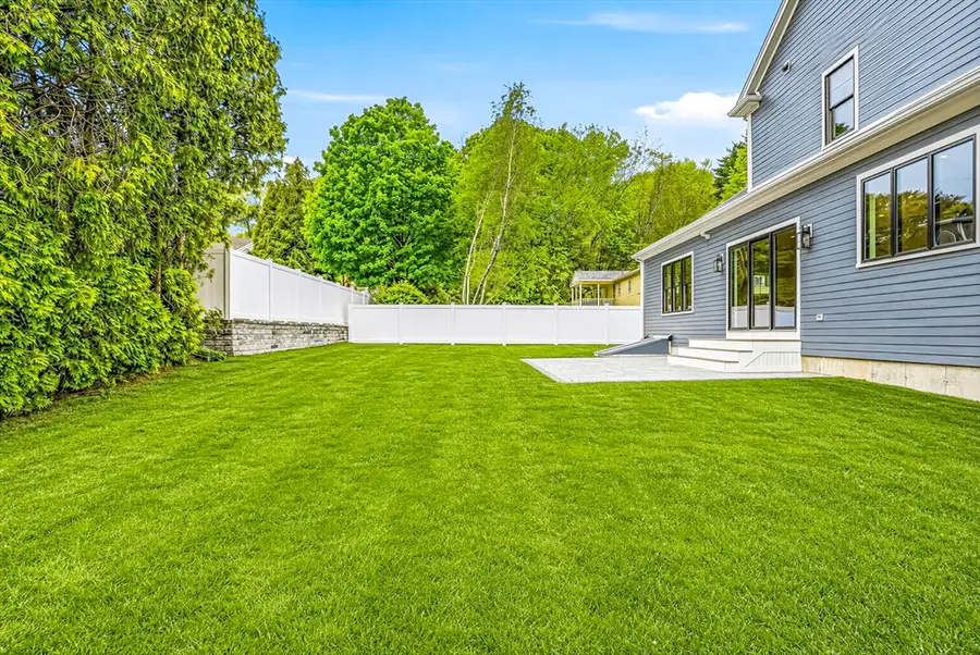 18 Avon Circle, Needham, MA 02494 - #2