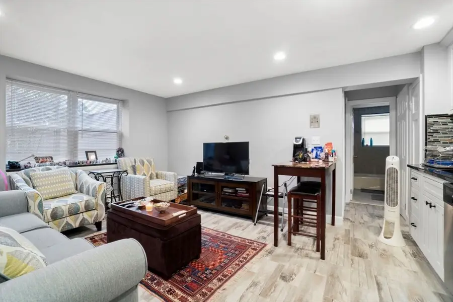 35 Montvale Avenue #3, Woburn, MA 01801 - #2