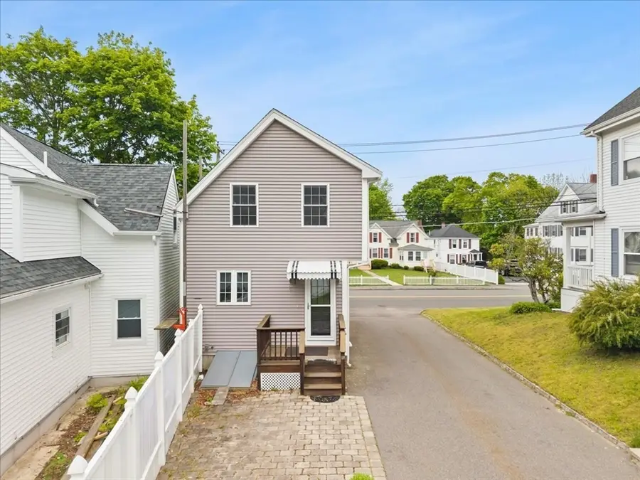 195 Bay St, Taunton, MA 02780 - #3