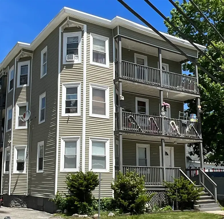 121 Charlton St, Southbridge, MA 01550 - #1