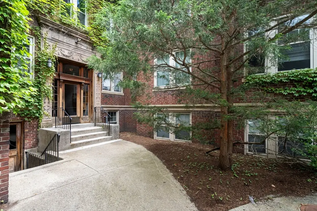 97 Chester St #8, Boston, MA 02134 - #1