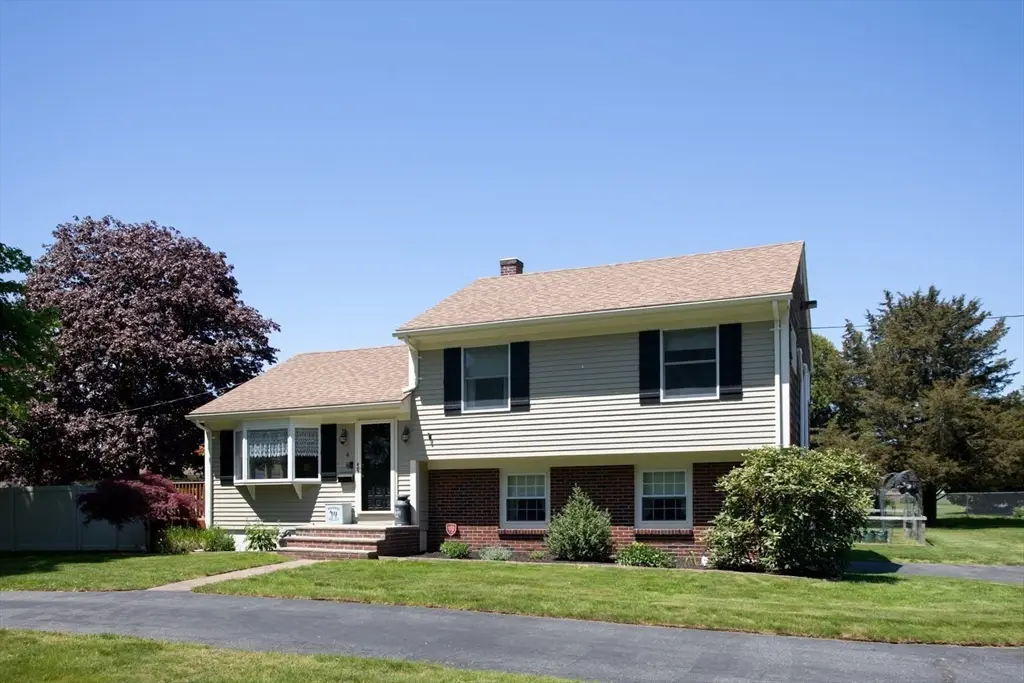 4 Clark Lane, Swansea, MA 02777 - #1