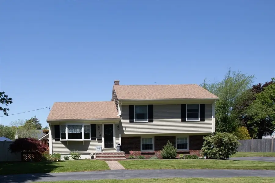 4 Clark Lane, Swansea, MA 02777 - #2