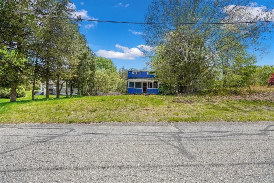 28 Brown Street, Swansea, MA 02777 - #3