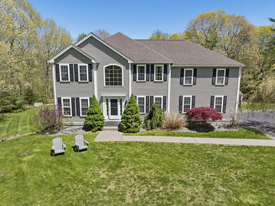 10 Essex St, Douglas, MA 01516 - #2
