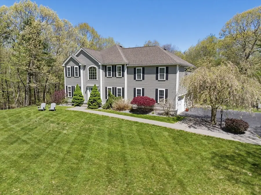 10 Essex St, Douglas, MA 01516 - #3