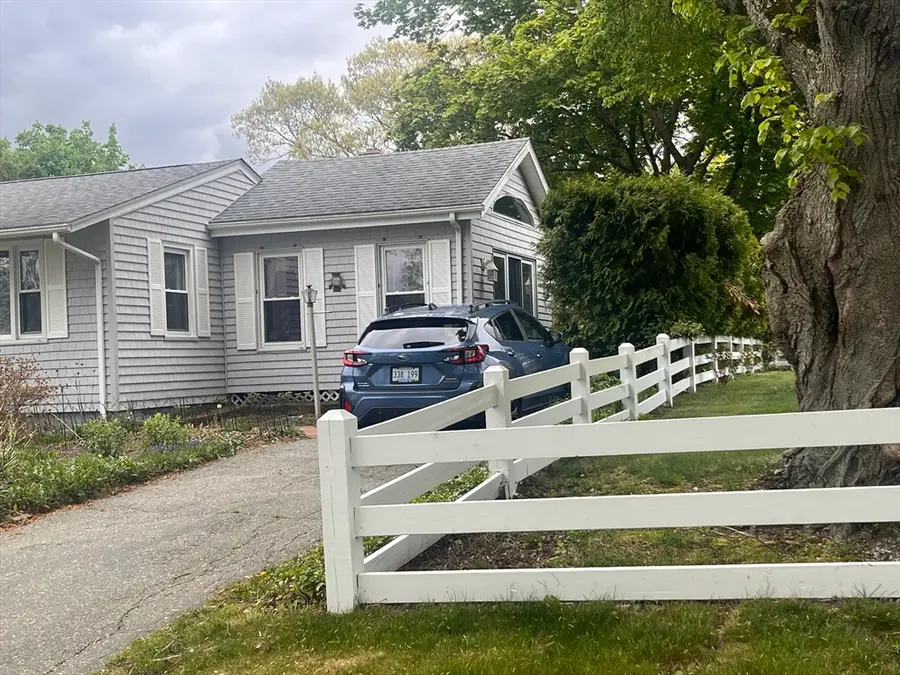 12 Willow Tree Rd, Tiverton, RI 02878 - #2
