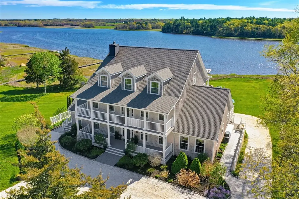 922 Drift Rd, Westport, MA 02790 - #1