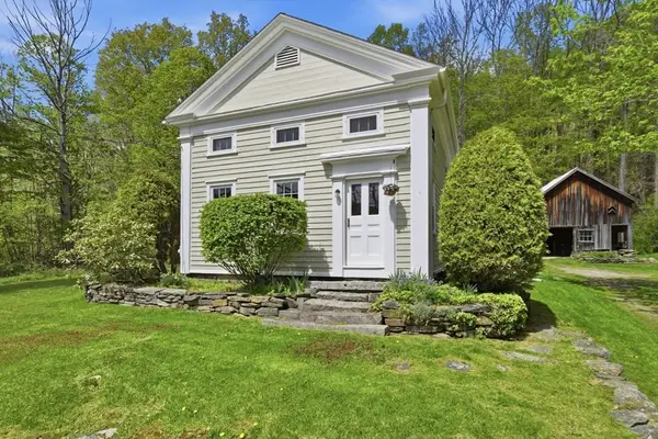 112 North Blandford Road, Blandford, MA 01008