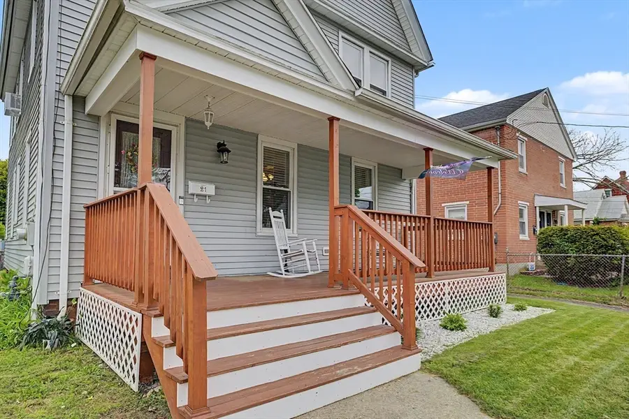 21 Dexter St, Holyoke, MA 01040 - #2