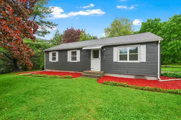 5 Tracy Dr, Wilbraham, MA 01095