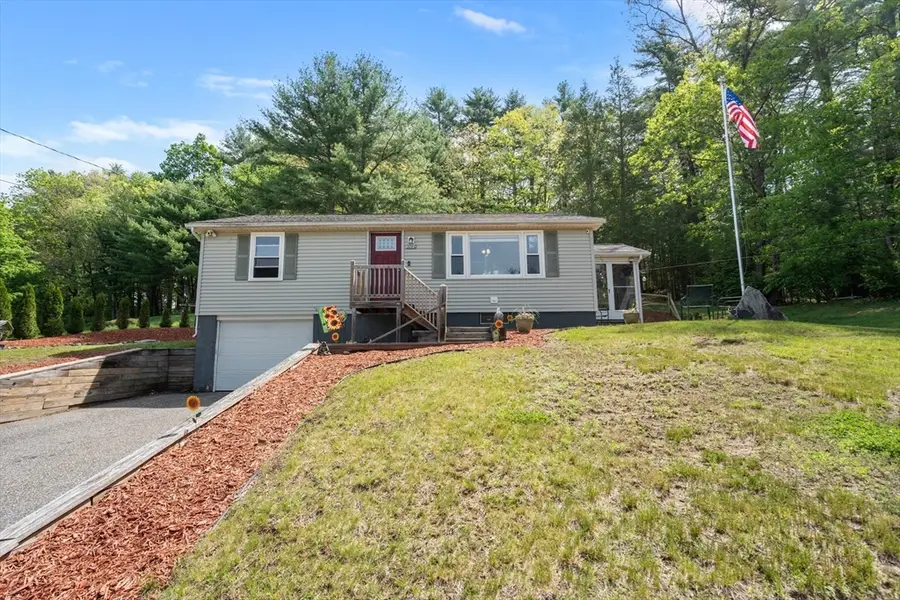 3080 Hillside Dr, Palmer, MA 01069 - #3