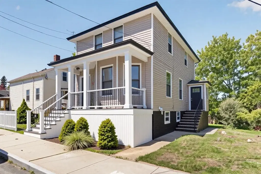 4 Norwell St, Dartmouth, MA 02748 - #1