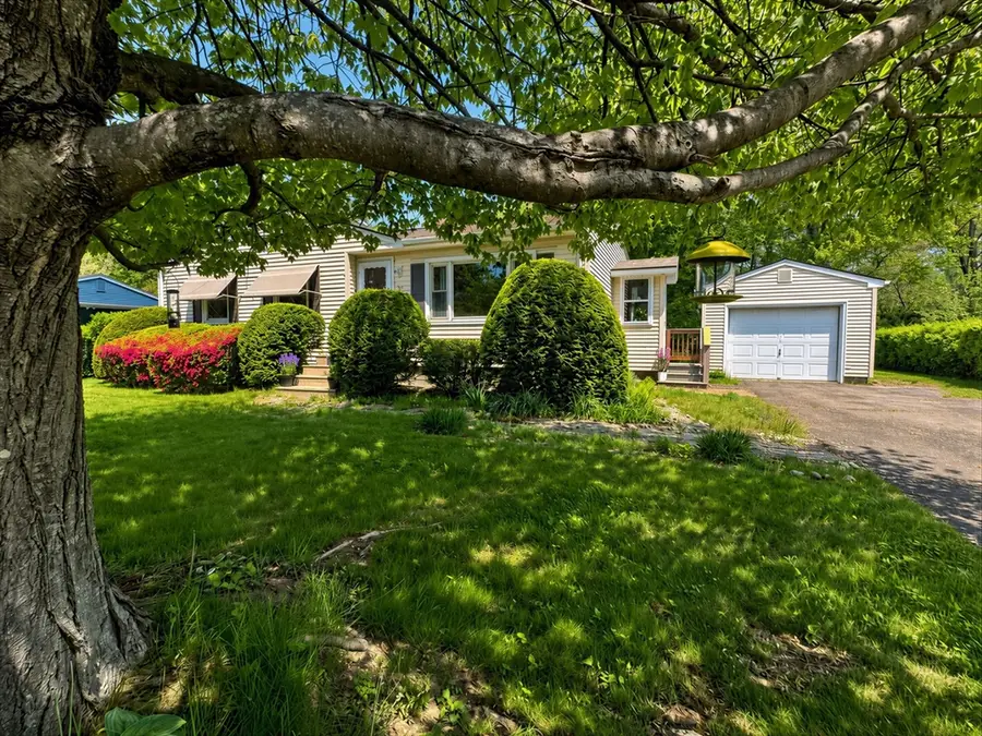 194 Brookside Circle, Northampton, MA 01062 - #2