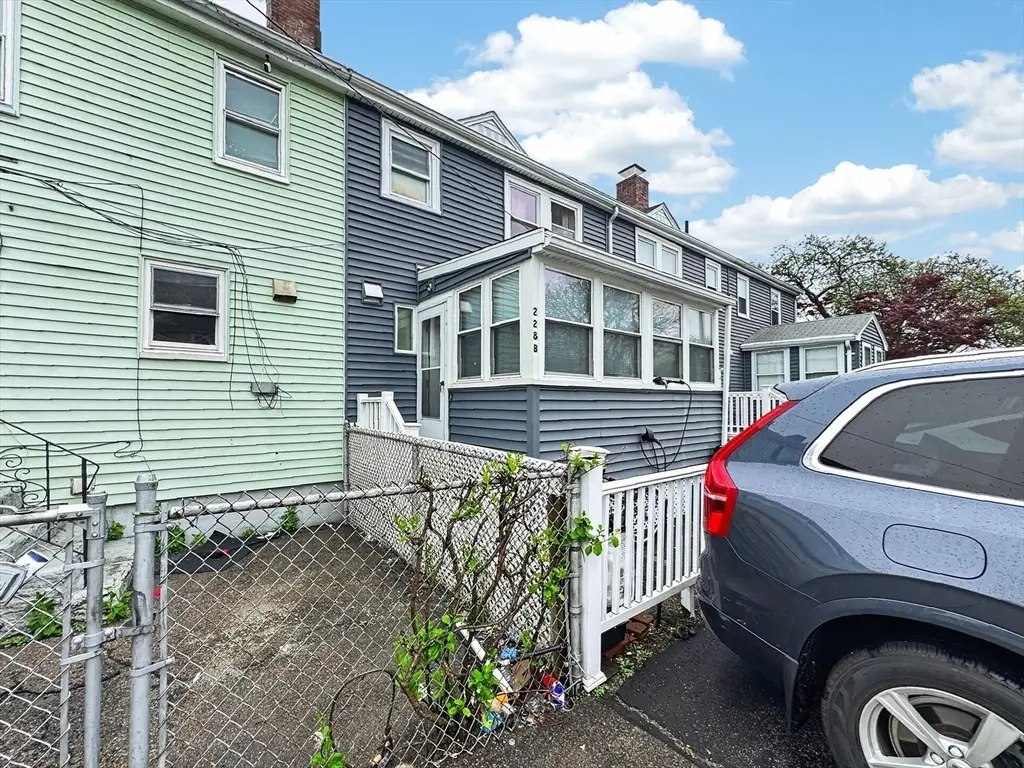 228-B Quincy Shore Dr, Quincy, MA 02171 - #1