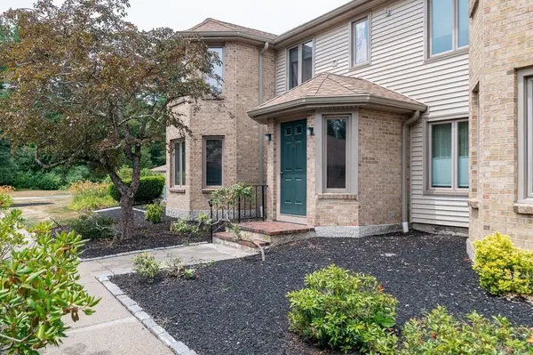 108 Norton Avenue #4, Easton, MA 02375