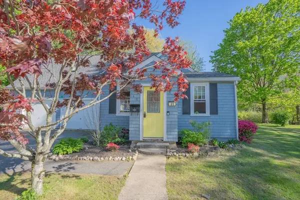 61 Pine Grove Avenue, Bellingham, MA 02019
