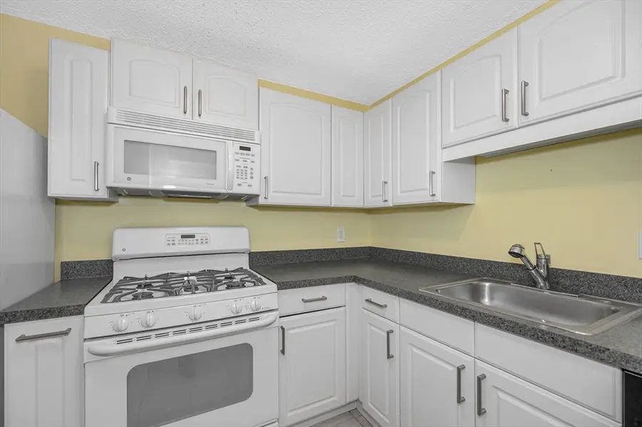 351 Pawtucket Blvd #3, Lowell, MA 01854 - #3