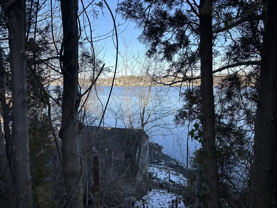 351 County Rd, Barrington, RI 02806 - #2