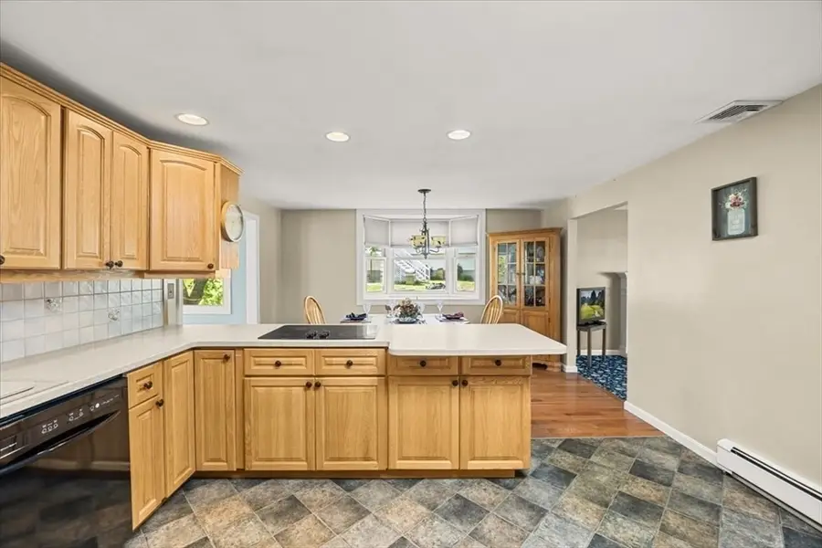 11 Hingston Circle, Braintree, MA 02184 - #3