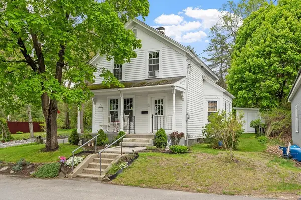 60 W Chestnut St, Athol, MA 01331