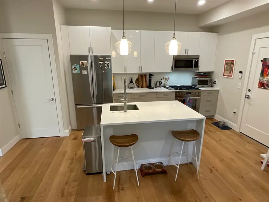 106 Forest Hills St #101, Boston, MA 02130 - #2